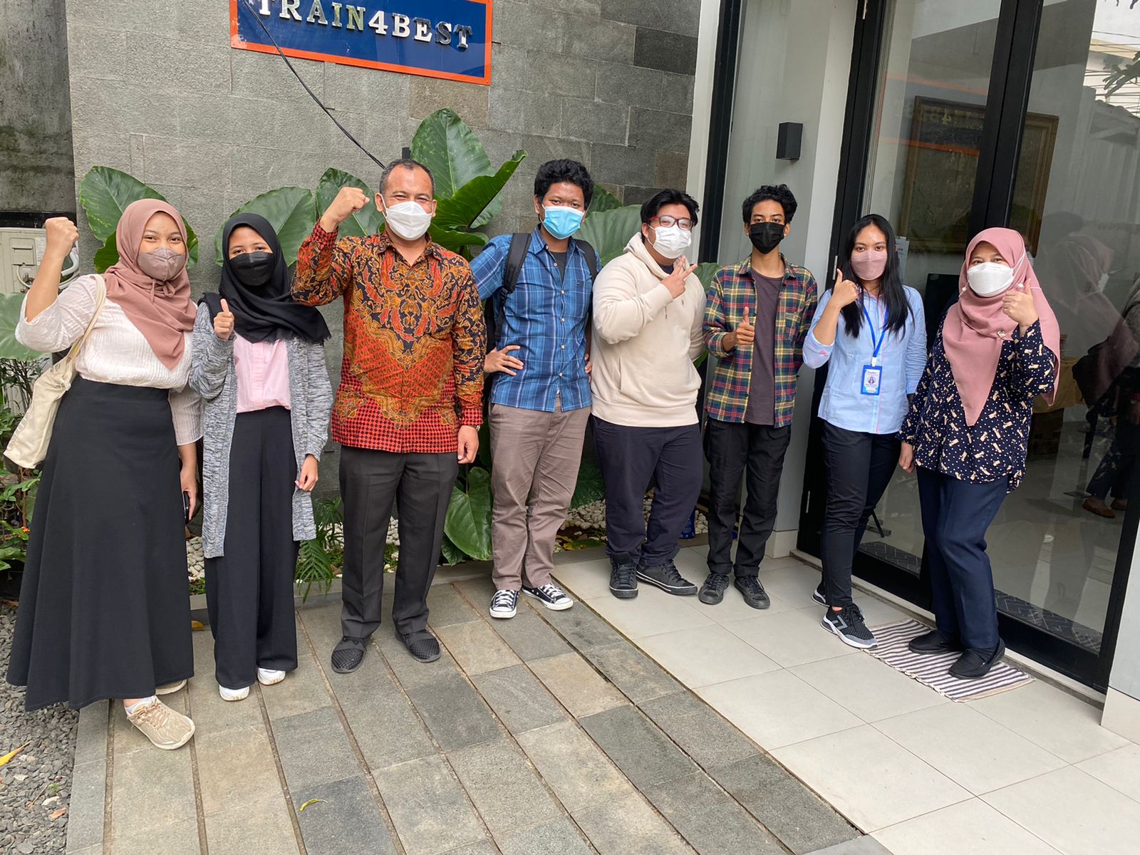 WhatsApp Image 2022-03-30 at 4.50.01 PM (1) WhatsApp Image 2022-03-30 at 4.50.01 PM (1)