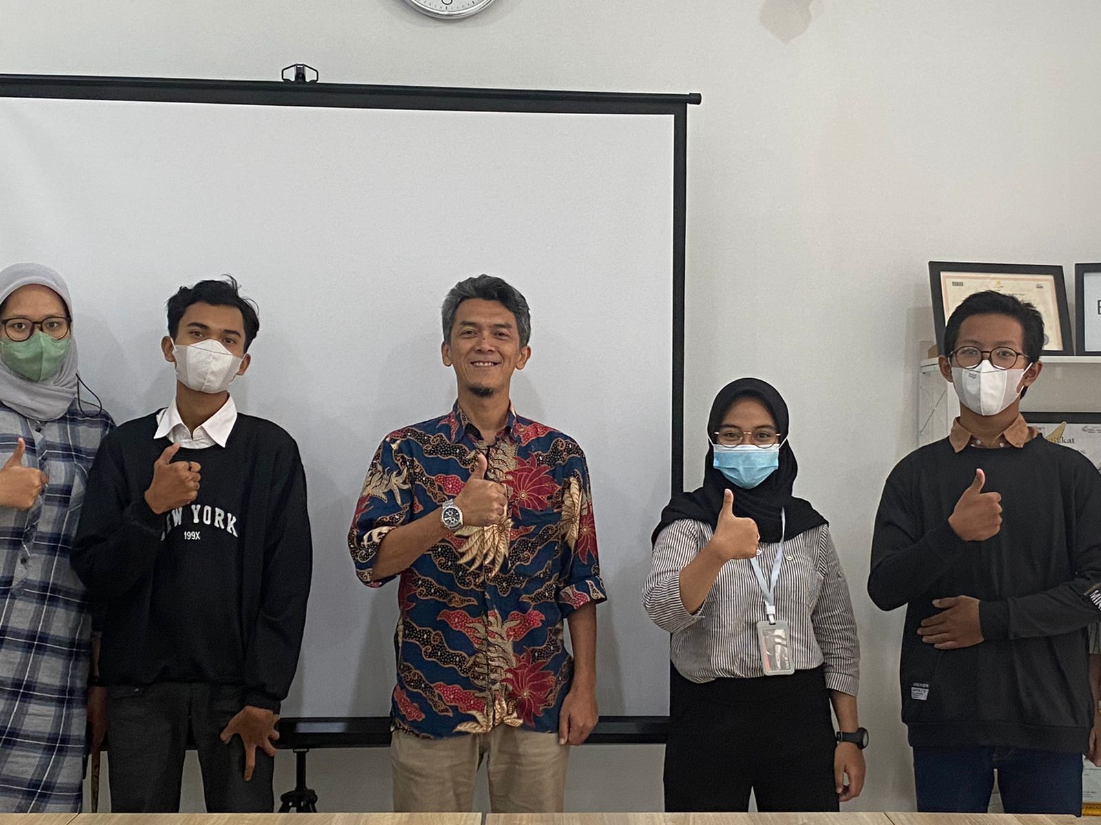 WhatsApp Image 2022-05-20 at 2.18.55 PM WhatsApp Image 2022-05-20 at 2.18.55 PM