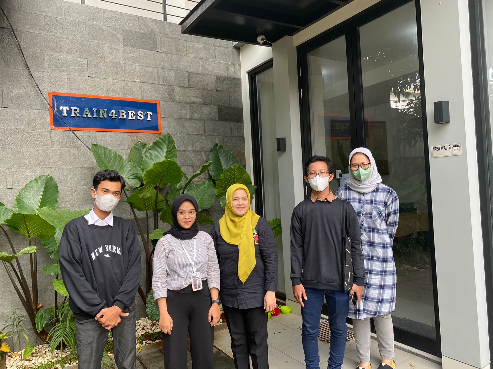 WhatsApp Image 2022-05-20 at 2.32.34 PM (1) WhatsApp Image 2022-05-20 at 2.32.34 PM (1)