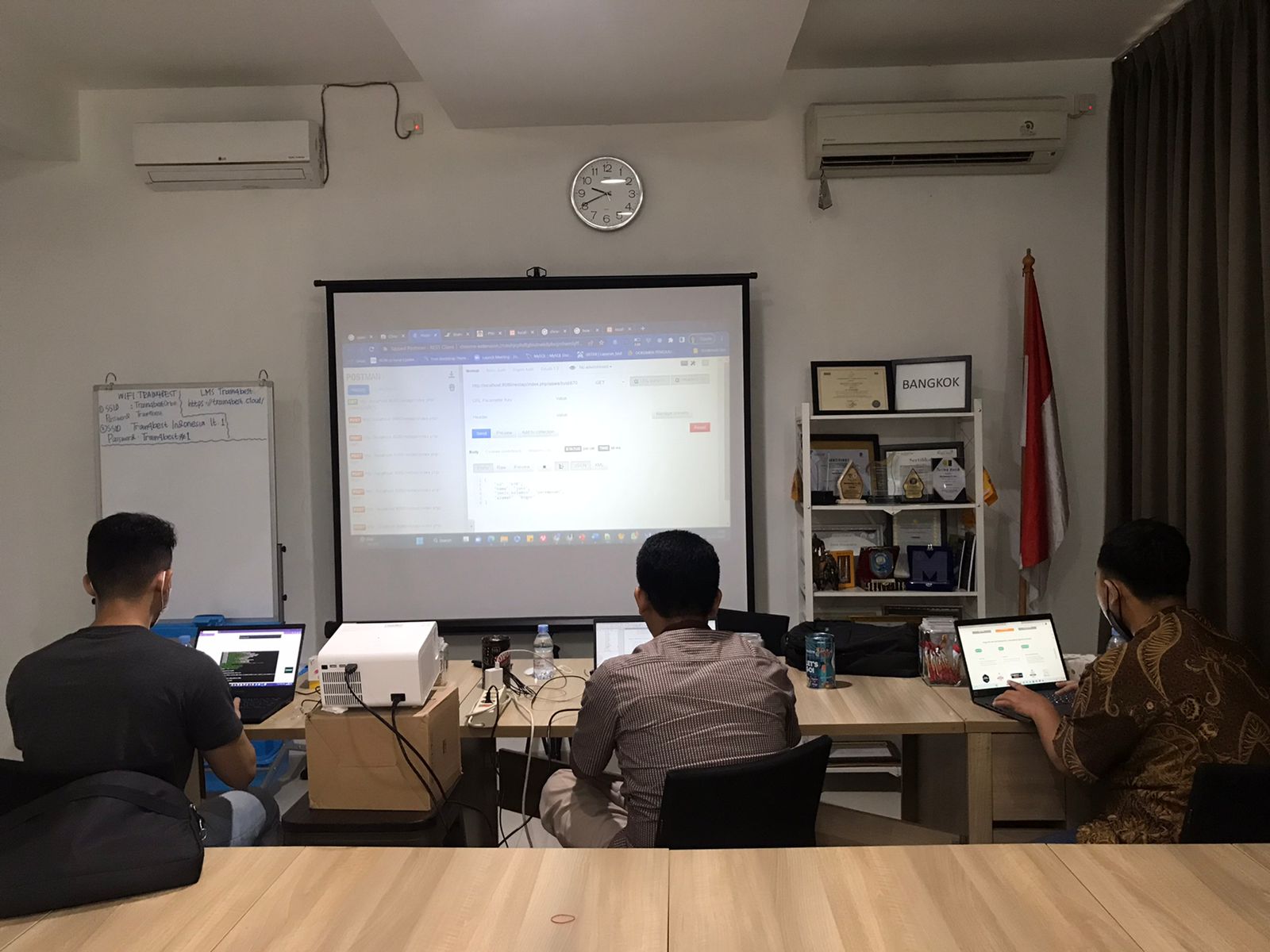 Hari ke-2 (1) Hari ke-2 (1)