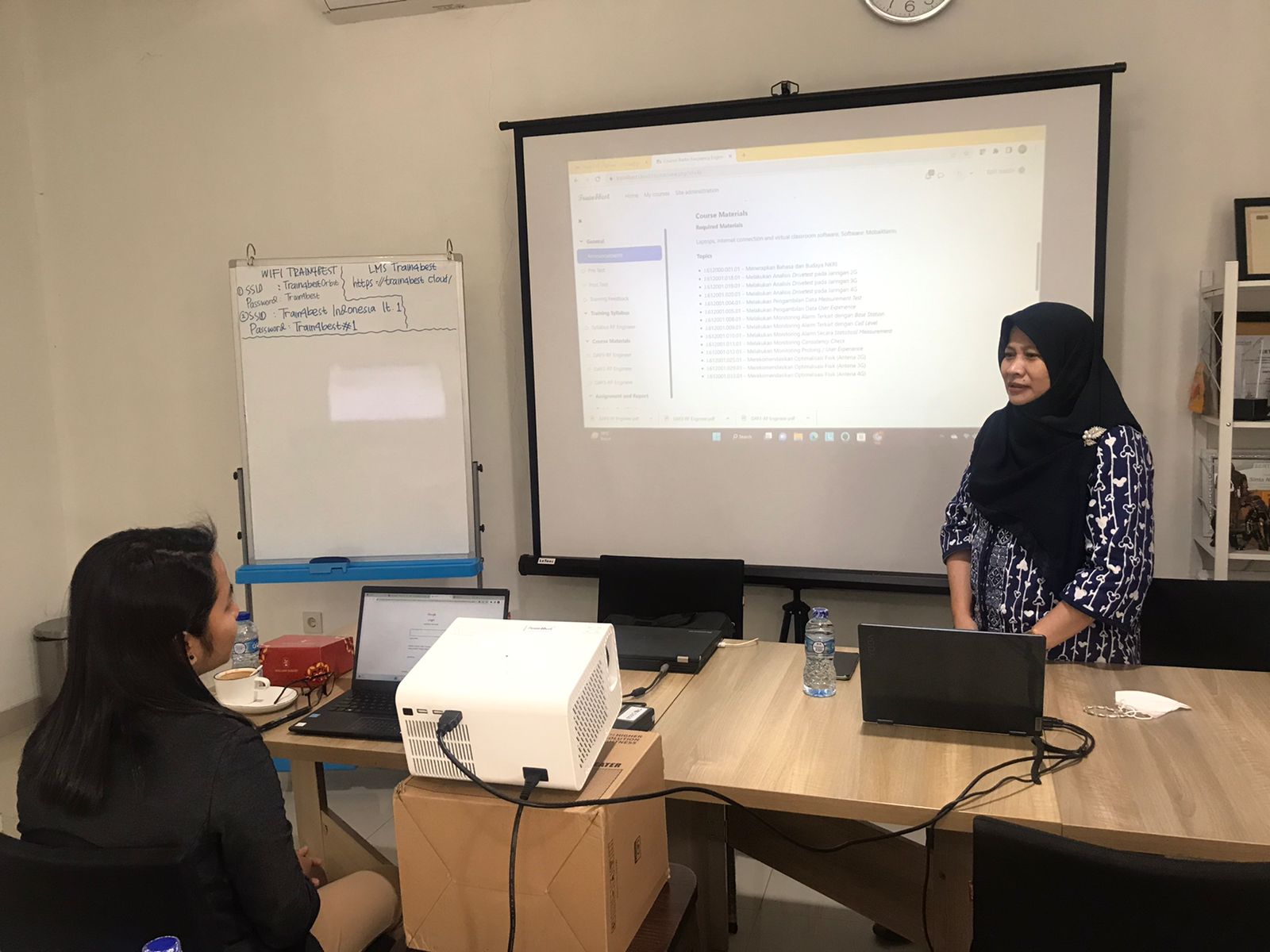 Hari Ke-1 (2) Hari Ke-1 (2)